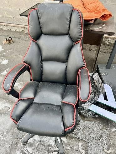 Игровое кресло, С колесиками, цвет - Черный, Экокожа