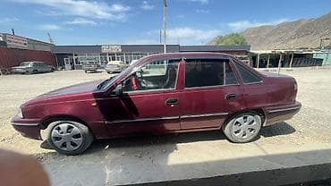 b class: Daewoo Nexia: 2007 г., Механика, Бензин, Седан — 3