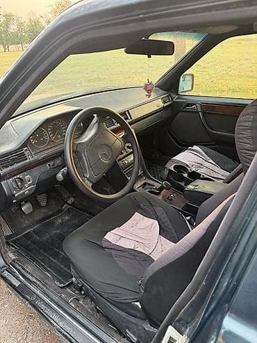 салон ешка: Mercedes-Benz W124: 1994 г., 3.2 л, Механика, Бензин, Седан — 4