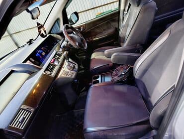 бу шина ош: Honda Elysion: 2010 г., 3 л, Автомат, Бензин, Минивэн — 4