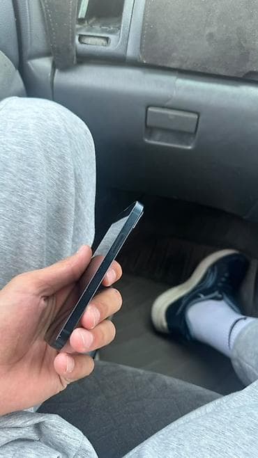pixel 5: IPhone 13 mini, Б/у, 256 ГБ, Midnight, 70 % — 6