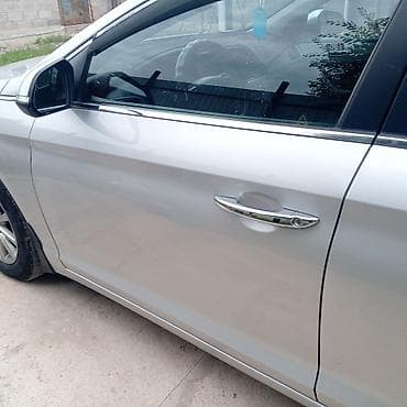step 2: Hyundai Sonata: 2017 г., 2 л, Автомат, Газ, Седан — 9