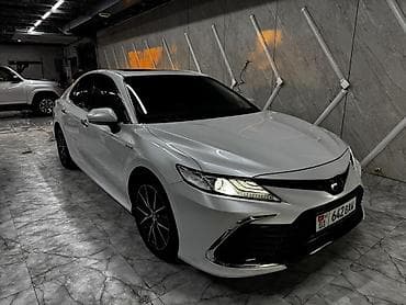 Унаа: Toyota Camry: 2022 г., 2.5 л, Вариатор, Гибрид, Седан — 3