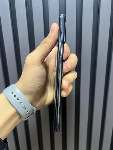 бу iphone 13: Samsung Galaxy A71, Б/у, 128 ГБ, цвет - Черный, 2 SIM — 4