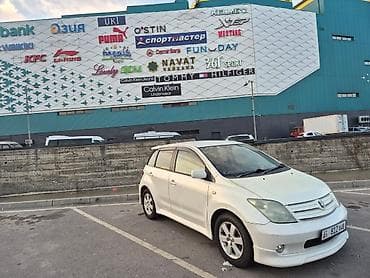 Toyota Ist: 2002 г., 1.5 л, Автомат, Бензин, Хэтчбэк