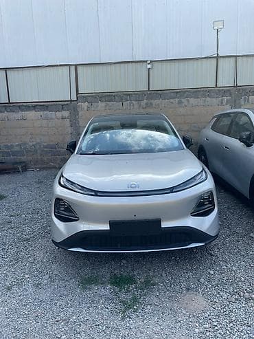 Транспорт: Changan Qiyuan Q05: 2026 г., 0.1 л, Автомат, Электромобиль, Кроссовер — 1