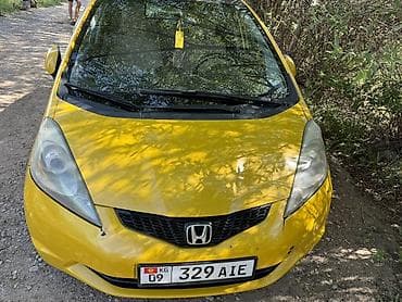 Honda Fit: 2009 г., 1.3 л, Робот, Бензин, Хэтчбэк at lalafo.kg Honda Fit: 2009 г., 1.3 л, Робот, Бензин, Хэтчбэк