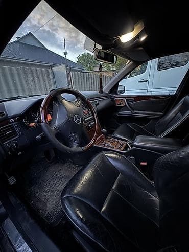 Продажа авто: Mercedes-Benz E-Class: 2000 г., 3.2 л, Автомат, Бензин, Седан — 6