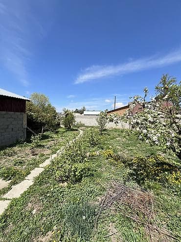 сдаю квартиру в рабочем городке: Продаётся угловой дом в самом центре города, участок 7,5 соток — 2