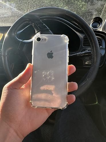 aplle 8: IPhone 8, Б/у, 64 ГБ, Белый, Чехол, 70 % — 2