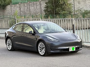 тесла модел с: Tesla Model 3: 2022 г., Автомат, Электромобиль, Фастбек — 1