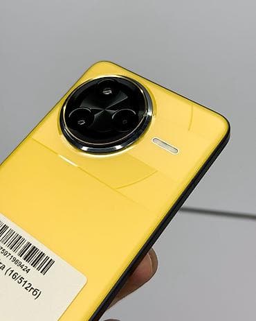 Техника жана электроника: Poco F7 Ultra, Колдонулган, 512 ГБ, түсү - Сары, Бөлүп төлөө менен, 2 SIM — 4