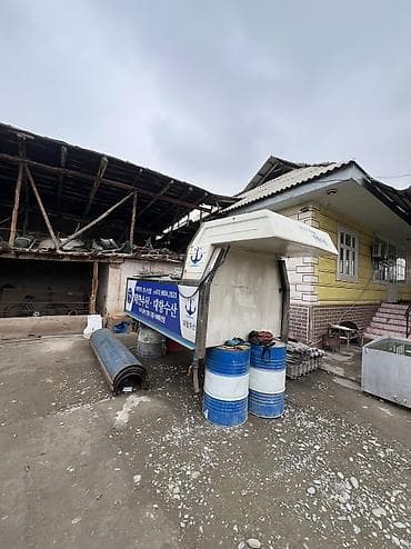 фильтр аквариум: Передвижной аквариум‑рефрижератор для живых морепродуктов T&H — 4