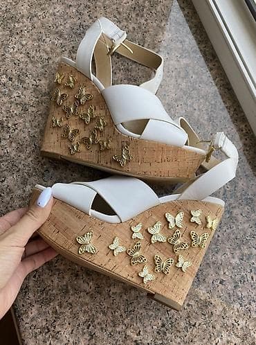 Босоножки, сандалии, шлепанцы: Сандалии на высокой танкетке Michael Kors Состояние отличное, так как — 1