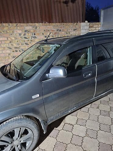 Honda HR-V: 2004 г., 1.6 л, Автомат, Бензин, Кроссовер