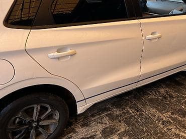 e star: BYD E2: 2021 г., 0.1 л, Электромобиль, Хэтчбэк — 4