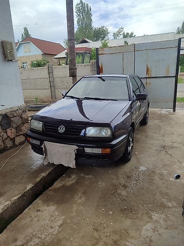 Унаа сатуу: Volkswagen Vento: 1993 г., 1.8 л, Кол менен иштөөчү, Бензин, Седан — 4