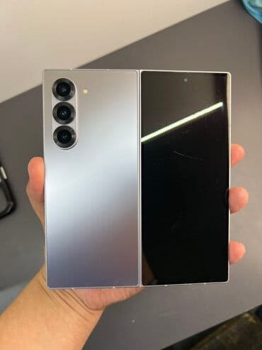 Продаётся Samsung Galaxy Z Fold 6 в серебристом цвете, 12/256 ГБ