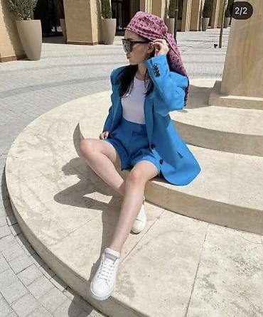 кастюм и брюки: Женский костюм-двойка College Couture (ярлык на изделии): жакет + — 2