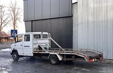 дубль кабина гигант: Эвакуатор, Mercedes-Benz, 1990 г., Ломаная — 4