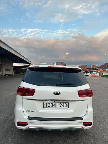 автомобиль кия: Kia Carnival: 2020 г., 2.2 л, Автомат, Дизель, Минивэн — 3