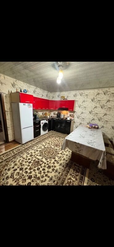 пол дома бишкек: 70 м², 3 комнаты, Забор, огорожен — 1