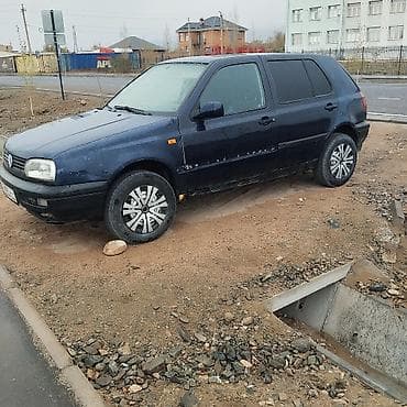 volkswagen delivery: Volkswagen Golf: 1993 г., 1.6 л, Ручные, Бензин, Хэтчбэк — 7