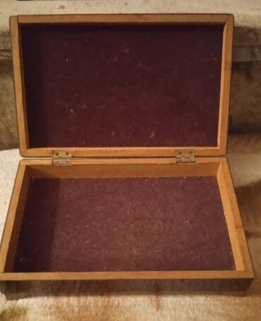 монеты разных стран: Продаю раритетные шкатулки времён СССР и фарфоровую маслёнку времён — 6