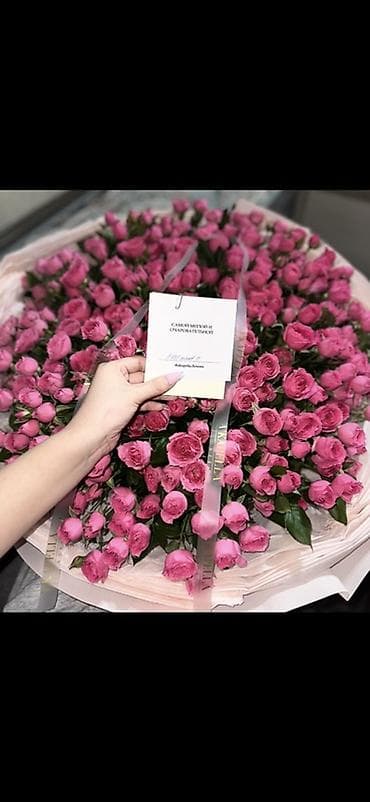 чайные розы: Пышный монобукет из ярко-розовых кустовых роз - Состав: большое — 3