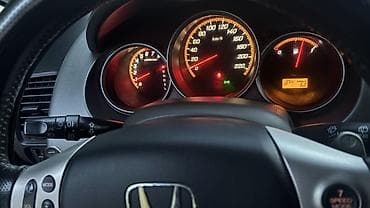 аренда carnival: Honda Jazz: 2007 г., 1.3 л, Автомат, Бензин, Хэтчбэк — 3