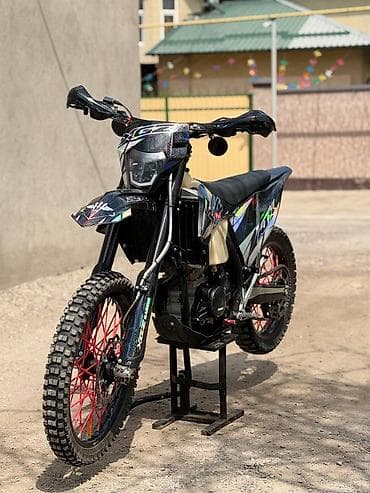 Эндуро Suzuki, 300 куб. см, Бензин, Чоңдор үчүн, Жаңы