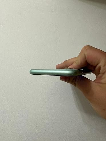 gps tracker: IPhone 11, Новый, 128 ГБ, 84 % — 3