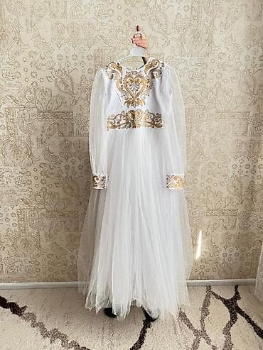 кыргызкое платье: Сдаю национальное платье Б/У (носили 2 раза) Идеально подходит на — 6