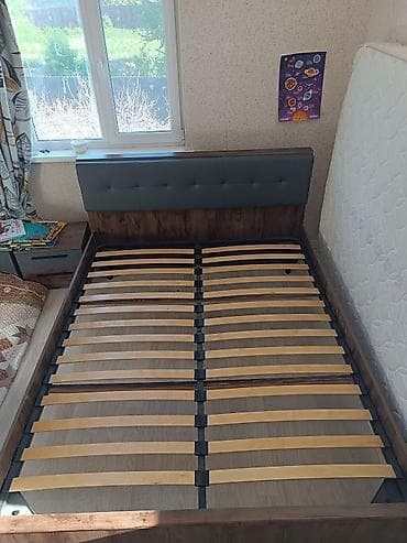 мебель со склада: Двуспальная кровать, С мягким изголовьем, длина - 200 см — 3