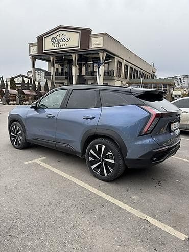 ауди 2022: Кроссовер (синий металлик, контрастная чёрная крыша) Основные — 6