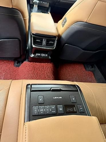 lexsus es: Lexus ES: 2023 г., 2.5 л, Вариатор, Гибрид, Седан — 7