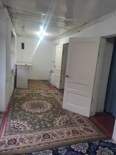 полдома горького: 5 кв. м, 3 бөлмө, Забор, тосулган — 3