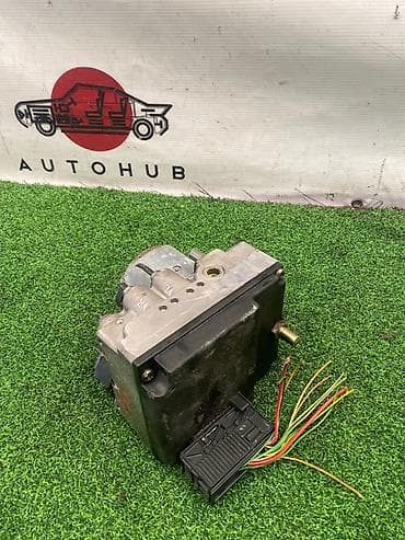 e klass: Блок ABS Toyota 1998 г., Б/у, Оригинал, Япония — 1