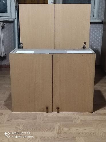 кухня ош: Кухонные шкафы и тумбы из ЛДСП в светло-дубовом оттенке. стол - — 1