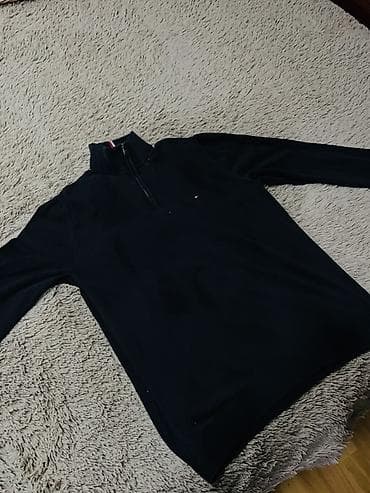 Продаю Полузамок от фирмы Tommy Hilfiger заказывал с официального at lalafo.kg Продаю Полузамок от фирмы Tommy Hilfiger заказывал с официального