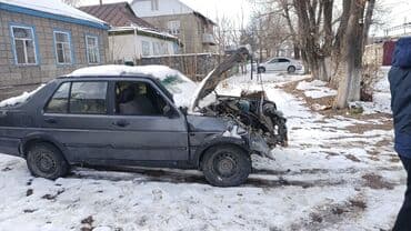 Volkswagen Jetta: 1990 г., 1.8 л, Механика, Седан — 6