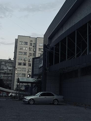 капот на марк 2: Mercedes-Benz E-Class: 2001 г., 2 л, Автомат, Бензин, Седан — 1