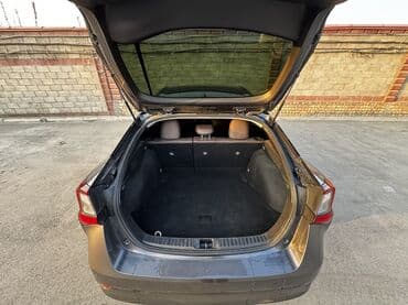 купить авто тойота рав 4: Toyota Prius: 2021 г., 1.8 л, Автомат, Гибрид, Хэтчбэк — 7