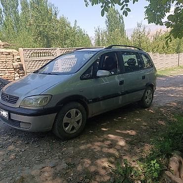 Унаа: Opel Zafira: 2001 г., 1.8 л, Кол менен иштөөчү, Бензин, Вэн/Минивэн — 2