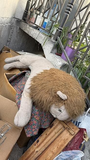 Б/У большие мягкие игрушки – лев и тигр каждая по 1000c Причина