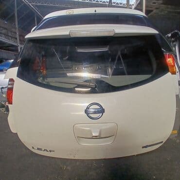 сумка переноска на выписку: Крышка багажника Nissan, 2013 г., Б/у, Оригинал — 1