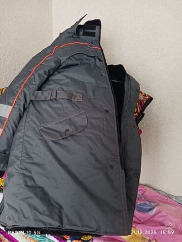 Эркектер кийими: Кышкы куртка плащ. спецовка куртка шымы менен. баасы келишим баада — 4