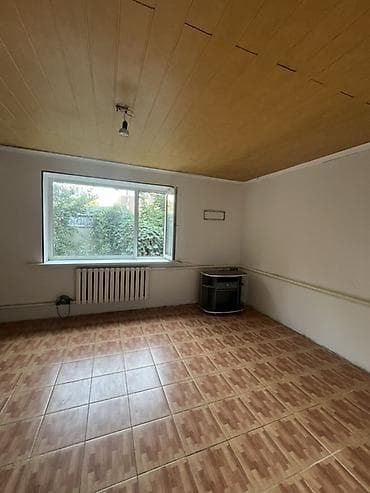osh flat: 2 комнаты, Агентство недвижимости, Только девушкам, от 1 года — 4