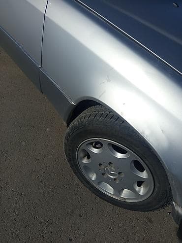 Mercedes-Benz: Mercedes-Benz W124: 1991 г., 2.3 л, Механика, Седан — 5