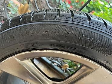 выбор номера о: Литой диск BMW с шиной Goodyear - Диск: оригинальный литой BMW — 3